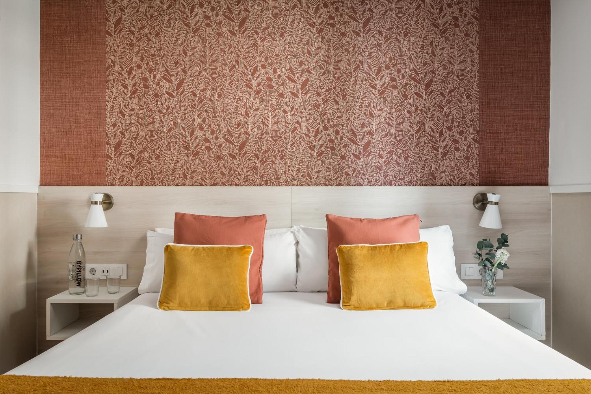 Bypillow House Otel Barselona Dış mekan fotoğraf